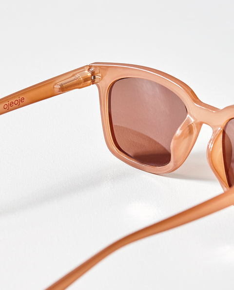 OjeOje D Sun readers - sand