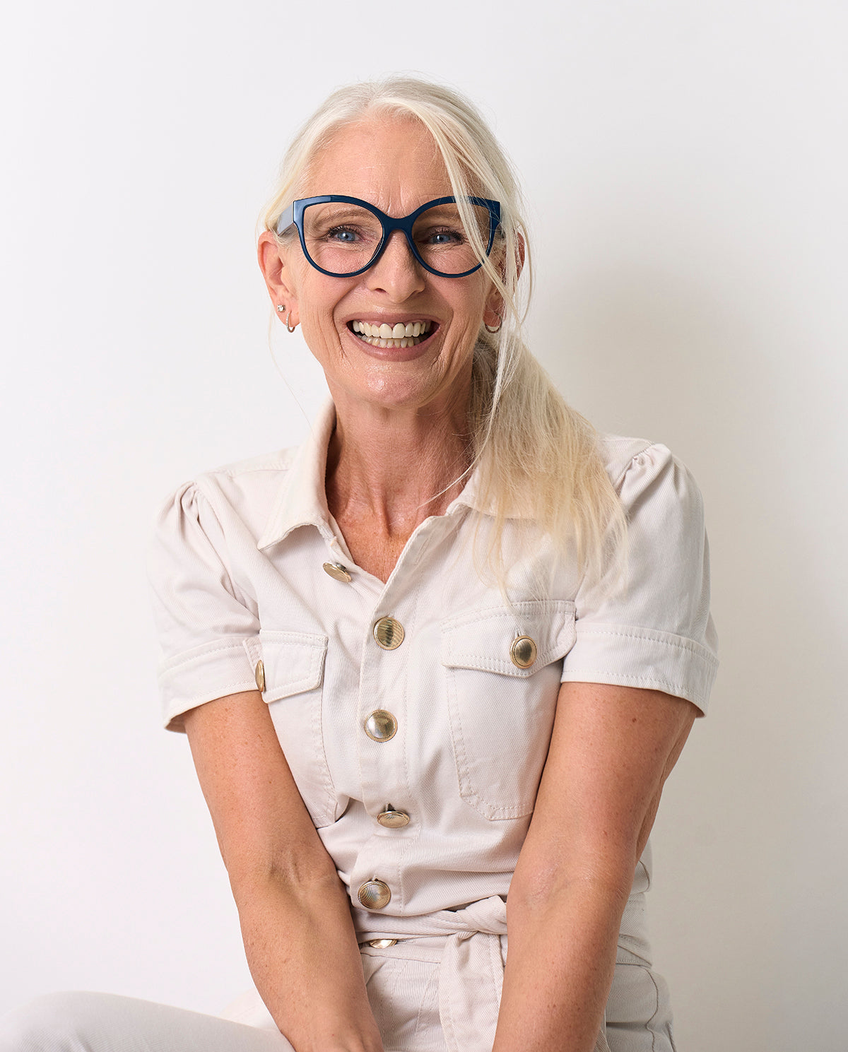 OjeOje J Reading glasses - warm grey