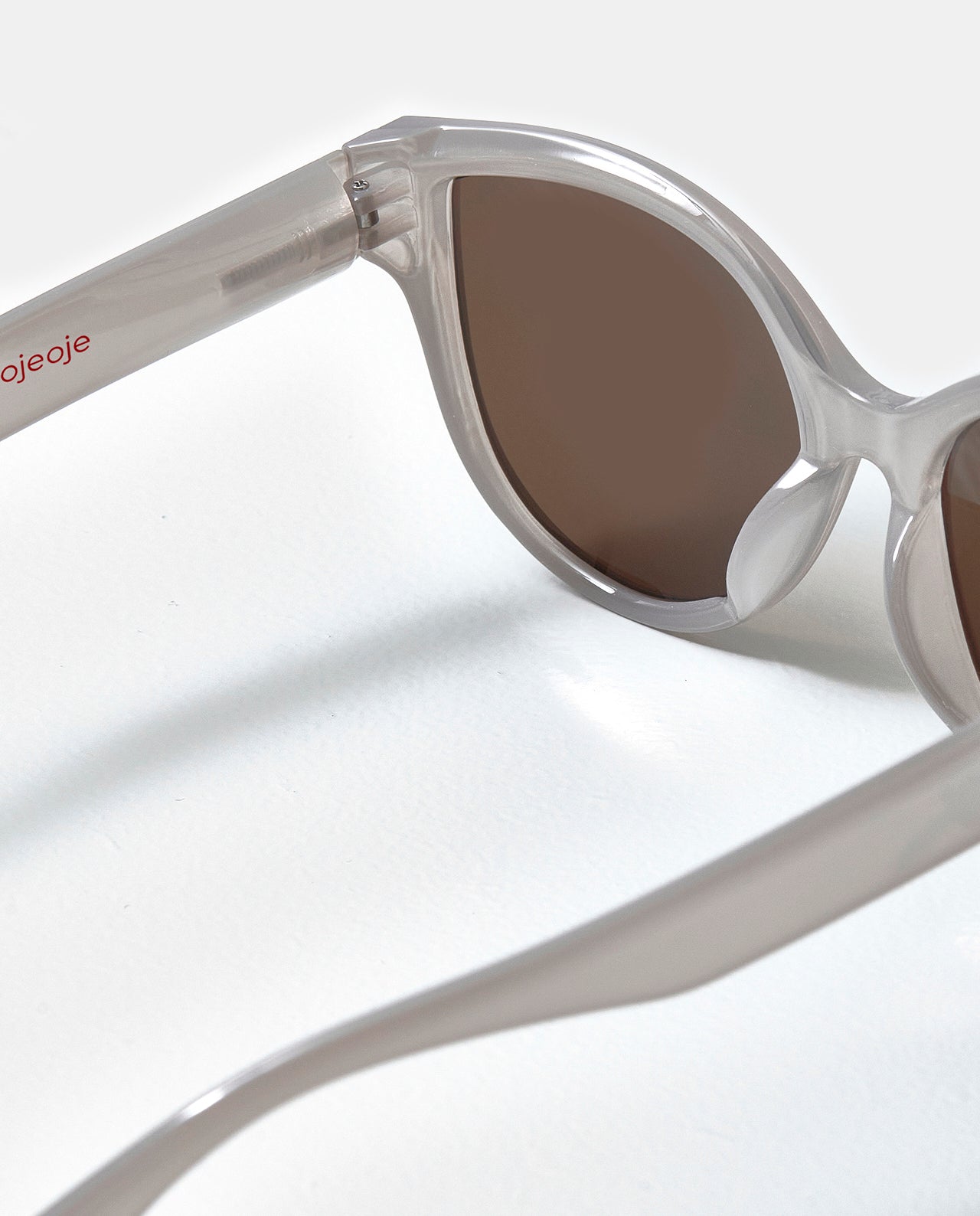OjeOje J Sunglasses - warm grey